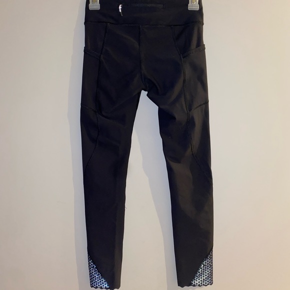 Lululemon Reflective Crop - Picture 2 of 6